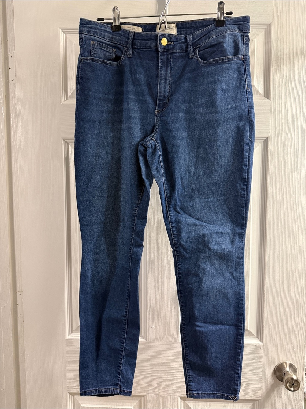 Universal Thread Indigo Skinny Jeans — Slim Stretch Fit